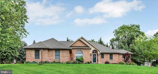 2299 Spangler Cir, York, PA 17406