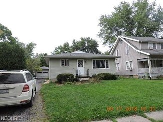 2111 E 44th St, Ashtabula, OH 44004