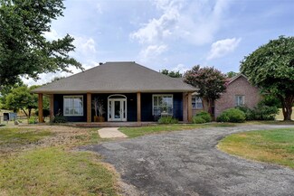 201 Edward Farris Rd, Weatherford, TX 76085
