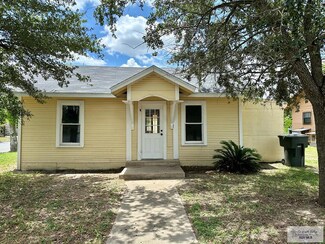 613 N 3rd St, Harlingen, TX 78550