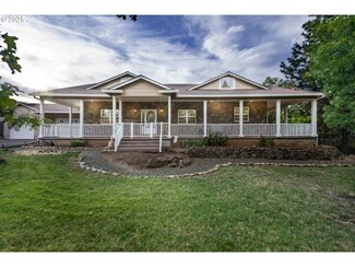 6783 Rogue River Dr, Shady Cove, OR 97539