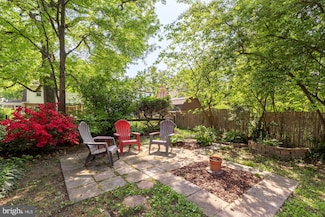 4405 Van Buren St, University Park, MD 20782
