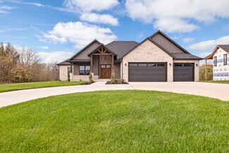 1397 W Doubletree Dr, Springfield, MO 65810