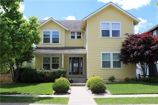 3155 SW Gardenia St, Lees Summit, MO 64081