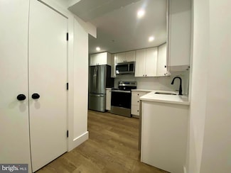 3126 16th St NW Unit 17, Washington, DC 20010