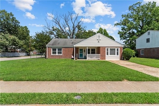 618 Essex Park Dr, Hampton, VA 23669