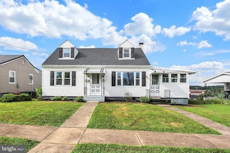 326 Fairmount Ave, Waynesboro, PA 17268