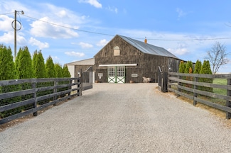 1235 Jackstown Rd, Paris, KY 40361