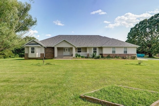 2240 Cherokee Ct, Nixa, MO 65714