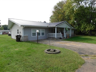 2331 S Street Rd, Connersville, IN 47331