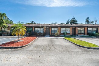 10550 Buttonwood Ave, Pembroke Pines, FL 33026