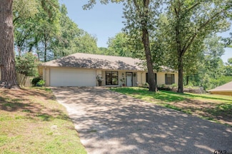 10884 Knollwood Dr, Tyler, TX 75703