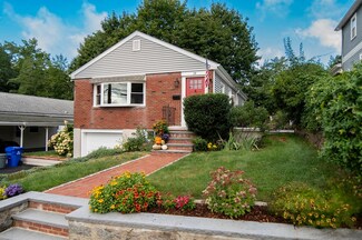 19 Bobolink St, West Roxbury, MA 02132