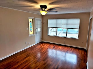 903 Wright St, Llano, TX 78643