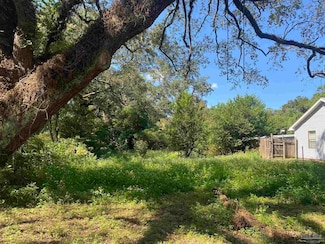 16 Keys Ct, Pensacola, FL 32505