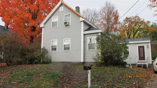 8 Mooney St, Farmington, NH 03835