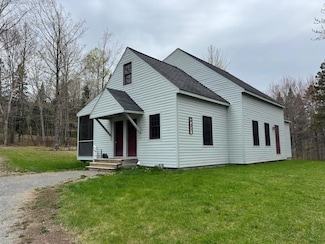 27 Lakeshore Dr, Presque Isle, ME 04769