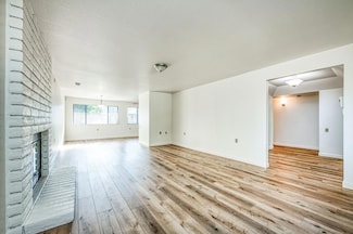 2001 W Fairmont Ave, Fresno, CA 93705