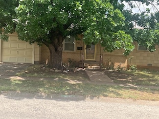 2301 40th St, Snyder, TX 79549