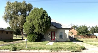 1012 W 7th St, Plainview, TX 79072