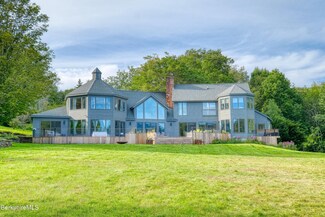 121 Treadwell Hollow Rd, Williamstown, MA 01267
