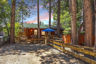 40114 Esterly Ln, Big Bear Lake, CA 92315