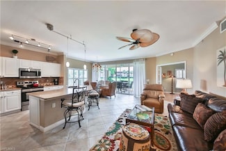 5105 Cedar Springs Dr Unit 101, Naples, FL 34110