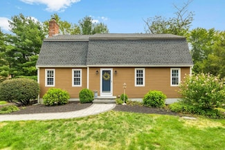 3 Brookwood Ln, Norton, MA 02766