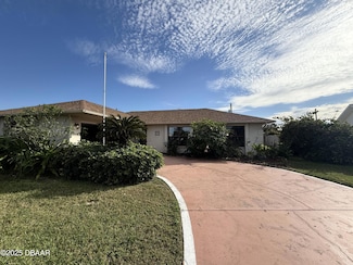 24 Sand Dollar Dr, Ormond Beach, FL 32176