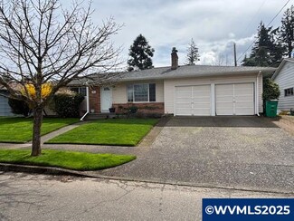 15834 SE Grant St, Portland, OR 97233