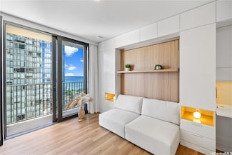 987 Queen St Unit 2906, Honolulu, HI 96814