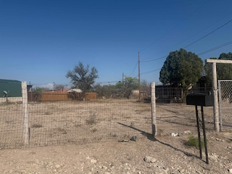 9 Floyd, Del Rio, TX 78840