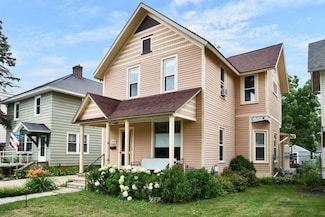 718 W Wabasha St, Winona, MN 55987
