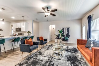3433 Greenway Dr, Burleson, TX 76028