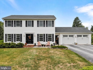 10219 Candura Dr, Waynesboro, PA 17268