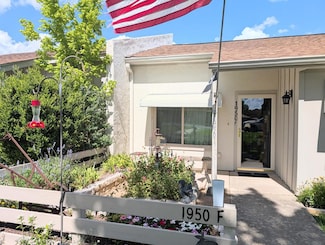 1950 Leslie Dr, Kerrville, TX 78028