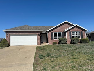 2040 S Mesa Dr, Bolivar, MO 65613