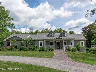 43 Boyle Rd, Dallas, PA 18612