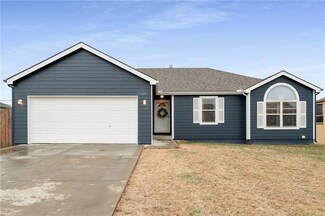 609 Heather Knoll Dr, Edgerton, KS 66021