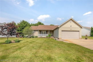 525 Ericsson Dr, Canal Fulton, OH 44614