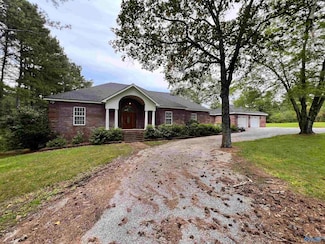 415 County Road 166, Leesburg, AL 35983
