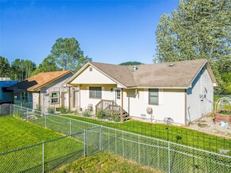 522 E 3rd St, Libby, MT 59923