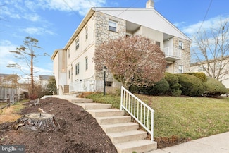 720 Willow St Unit B, Lansdale, PA 19446