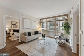 888 N Quincy St Unit 409, Arlington, VA 22203