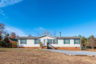 2761 Blue Ridge Dr, Gretna, VA 24557