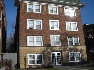 14814 Clifton Blvd Unit 308, Lakewood, OH 44107