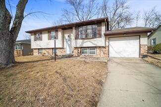 1802 Truman Dr, Normal, IL 61761