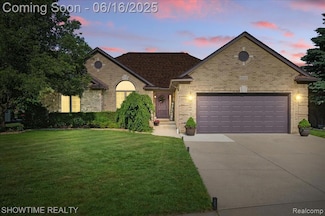 50064 Josephine Dr, Macomb, MI 48044