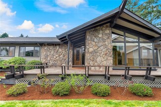 16614 NE 47th St, Redmond, WA 98052