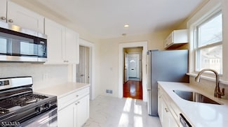110 Pine Grove Terrace Unit 112, Newark, NJ 07106